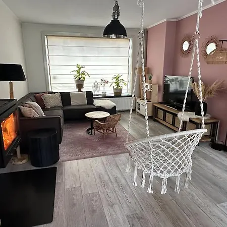 Appartement Holiday House 6 Pers. Privat Parking, Beach Cabin Egmond aan Zee