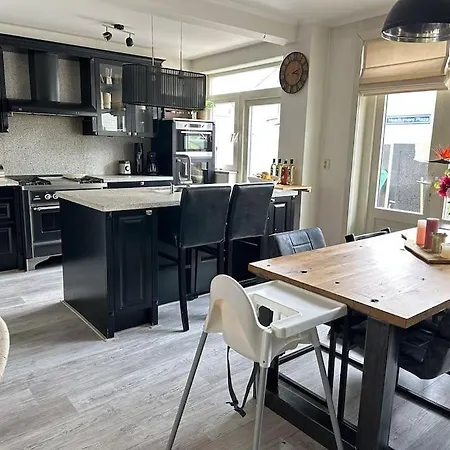 Holiday House 6 Pers. Privat Parking, Beach Cabin Appartement